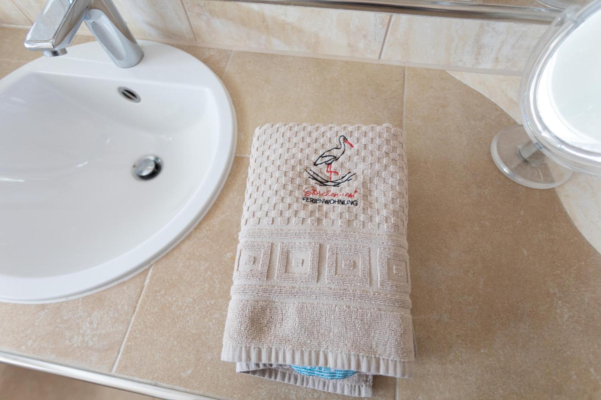 Storchennest - Schoenes, Ruhiges Apartment Mit Sonnenterrasse Tettnang Ngoại thất bức ảnh